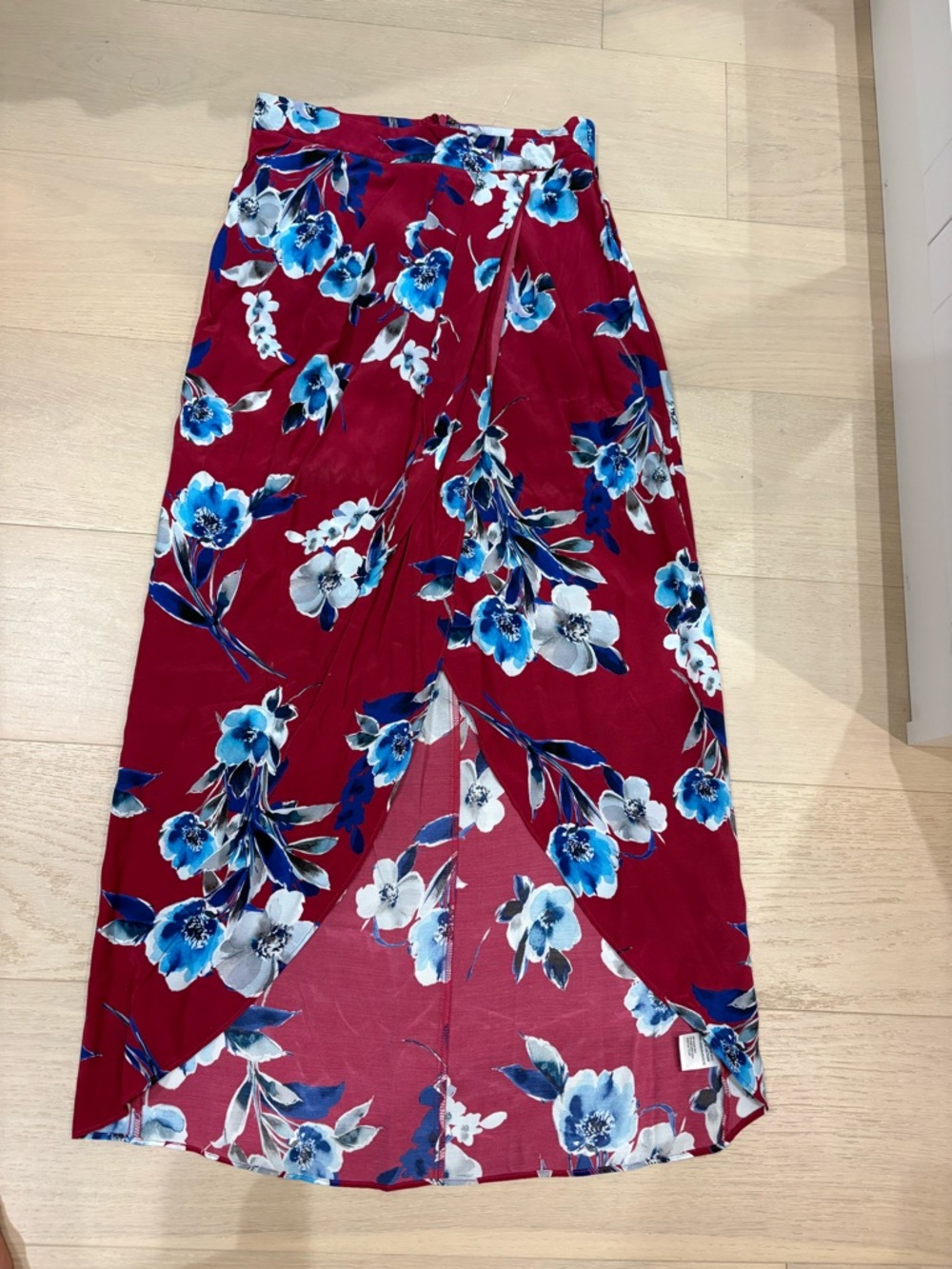 Women’s Yumi Kim floral skirt size XS